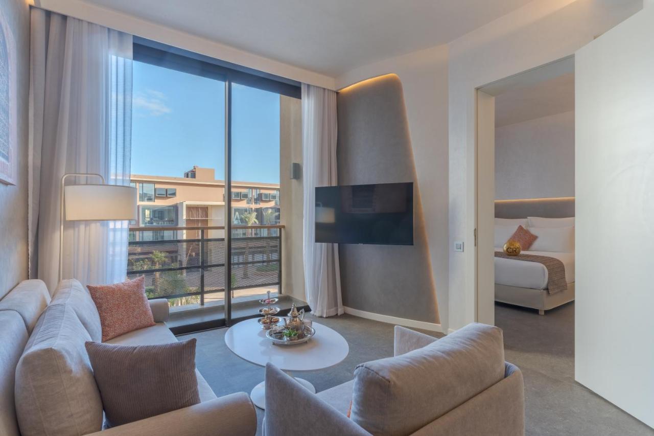 CR Suite Avenue