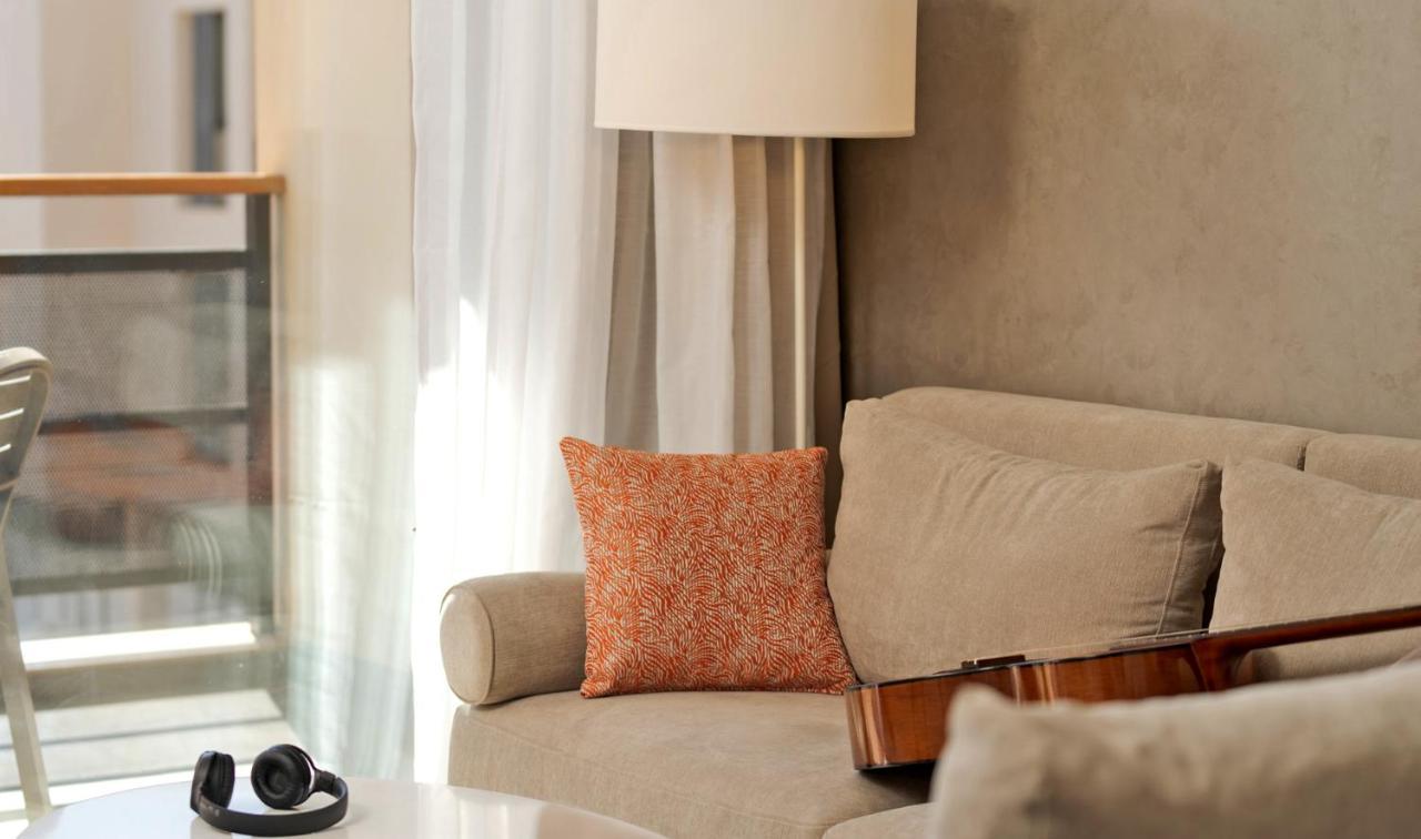 CR Junior Suite Avenue